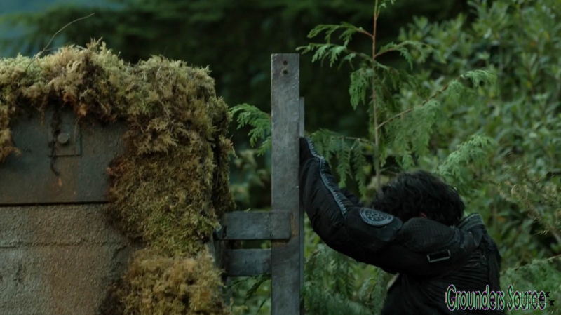 The 100 Season Three Episode Three Ye Who Enter Here-2083

