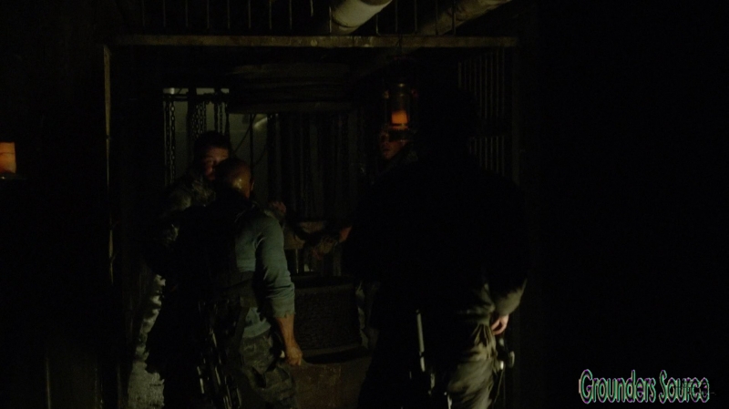 The 100 Season Three Episode Three Ye Who Enter Here-921
