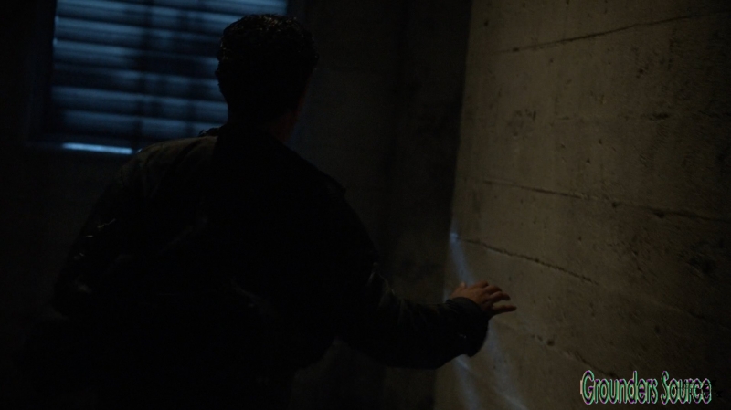 The 100 Season Three Episode Three Ye Who Enter Here-405

