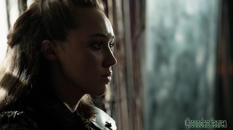 The Watch the Thrones Season Three Episode Four-2650

