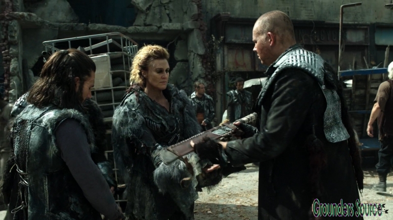 The Watch the Thrones Season Three Episode Four-2106
