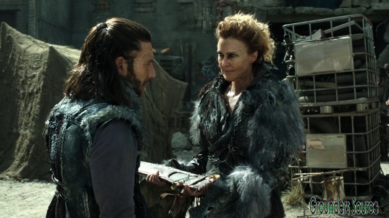 The Watch the Thrones Season Three Episode Four-2086

