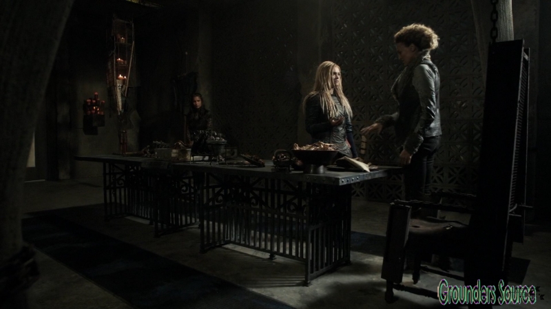 The Watch the Thrones Season Three Episode Four-1399
