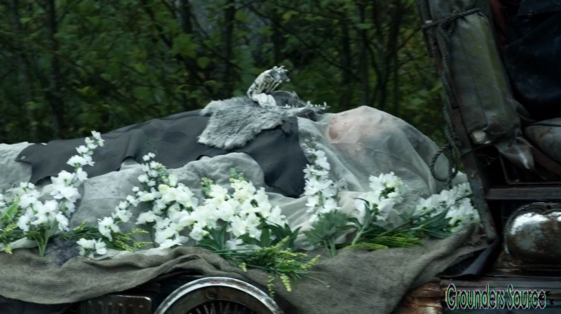 The 100 Season Three Episode Five Hakeldama-2802
