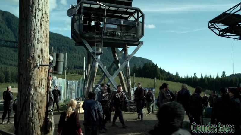 The 100 Season Three Episode Five Hakeldama-2741
