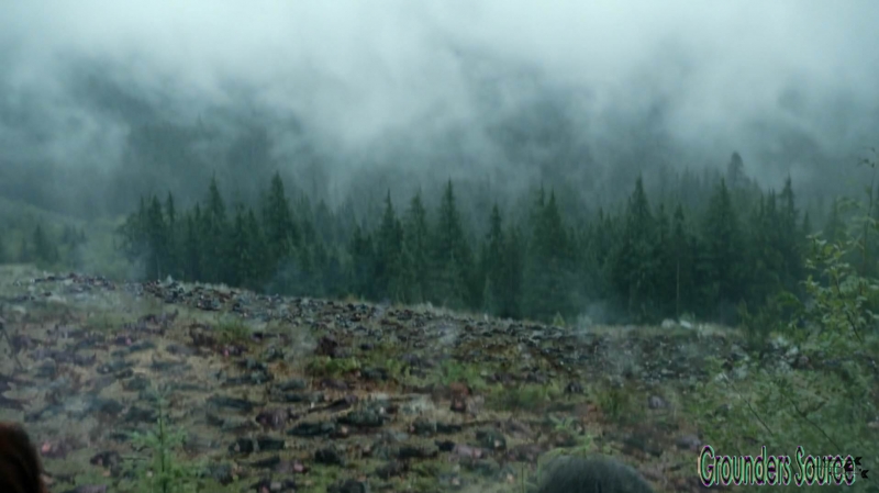 The 100 Season Three Episode Five Hakeldama-2619

