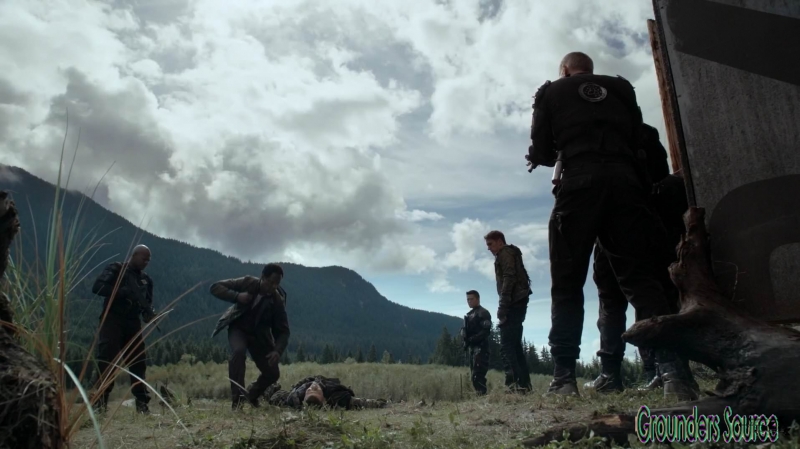 The 100 Season Three Episode Five Hakeldama-1925
