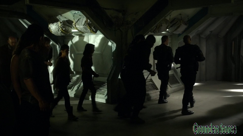 The 100 Season Three Episode Five Hakeldama-1070
