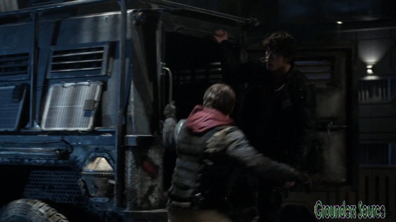 The 100 Season Three Episode Six Bitter Harvest Captures-1661
