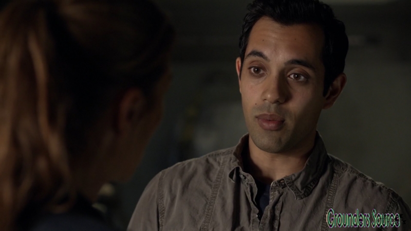 Click to view full size image
==============
The 100 Season Three Episode Six Bitter Harvest Captures-1484
The 100 Season Three Episode Six Bitter Harvest Captures-1484