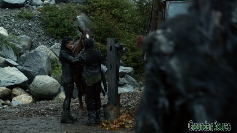 The 100 Season Three Episode Six Bitter Harvest Captures-1338
