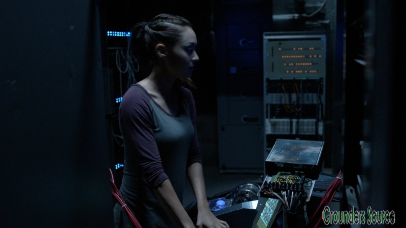The 100 Season Three Episode Six Bitter Harvest Captures-1237
