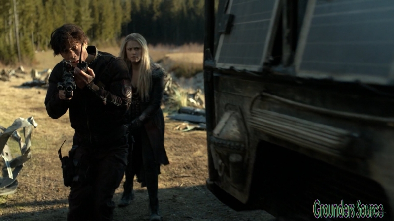 The 100 Season Three Episode Twelve Demons Captures-2433
