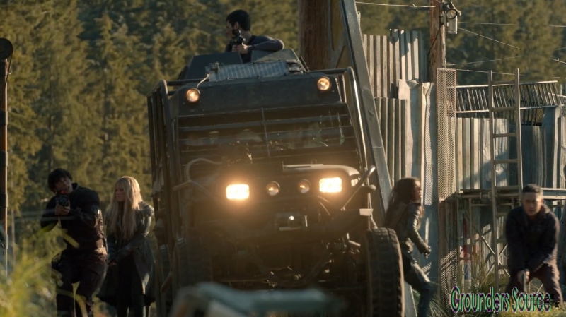 The 100 Season Three Episode Twelve Demons Captures-2425
