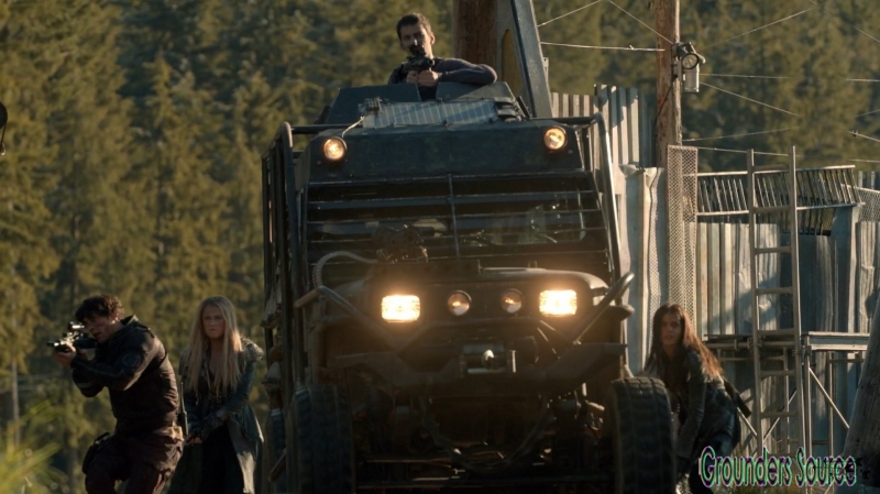 The 100 Season Three Episode Twelve Demons Captures-2422
