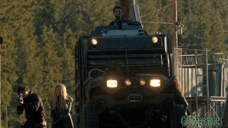 The 100 Season Three Episode Twelve Demons Captures-2420
