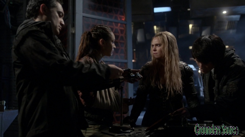 The 100 Season Three Episode Twelve Demons Captures-1897
