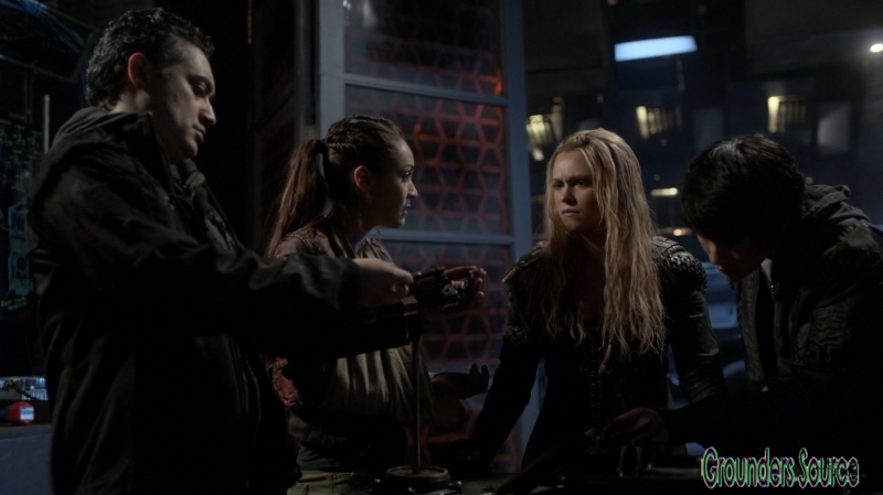 The 100 Season Three Episode Twelve Demons Captures-1895

