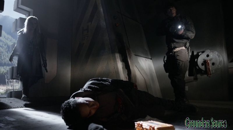 The 100 Season Three Episode Twelve Demons Captures-1239
