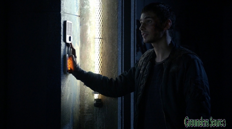 The 100 Season Three Episode Fifteen Perverse Instantiation Part One Captures-563
