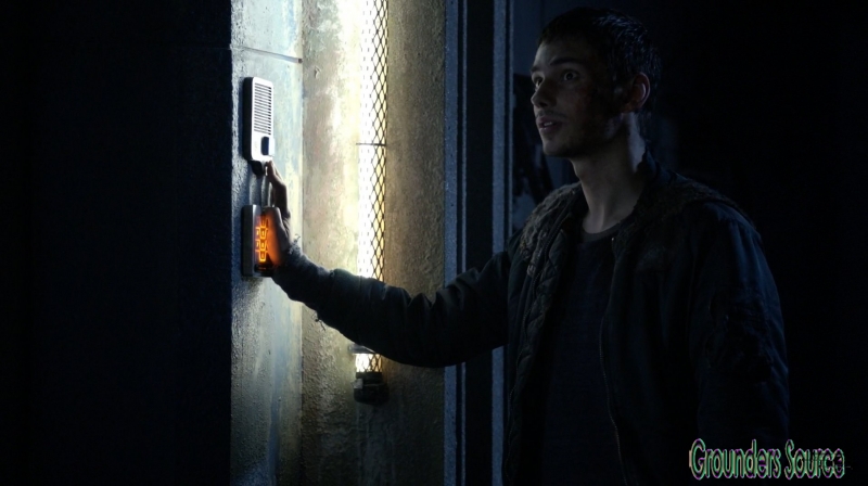 The 100 Season Three Episode Fifteen Perverse Instantiation Part One Captures-562
