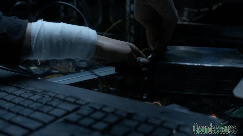 The 100 Season Three Episode Fifteen Perverse Instantiation Part One Captures-540

