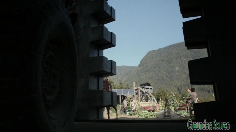 The 100 Season 3 Sneak Peek We Are Survivors iTunes Exclusive-3222
