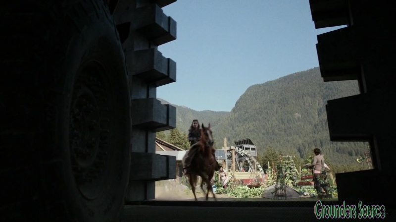The 100 Season 3 Sneak Peek We Are Survivors iTunes Exclusive-3213
