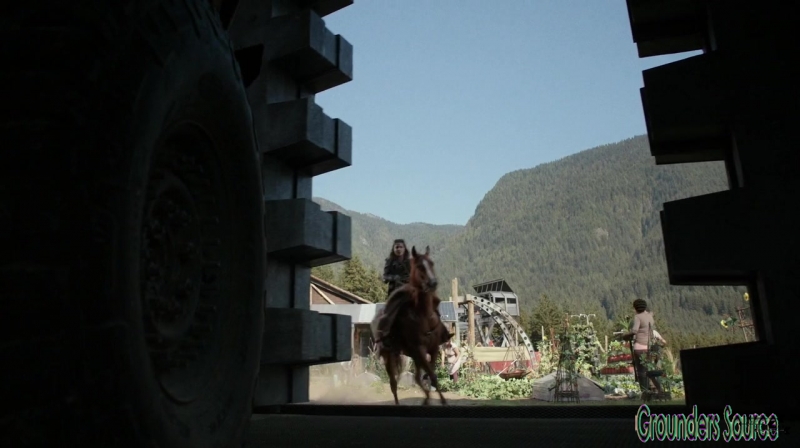 The 100 Season 3 Sneak Peek We Are Survivors iTunes Exclusive-3212

