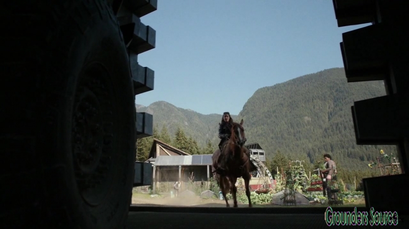 The 100 Season 3 Sneak Peek We Are Survivors iTunes Exclusive-3200
