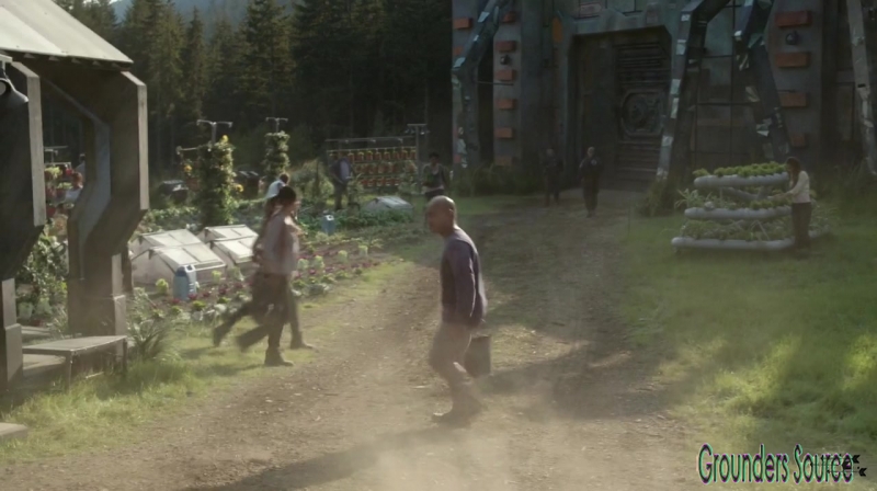 The 100 Season 3 Sneak Peek We Are Survivors iTunes Exclusive-3186
