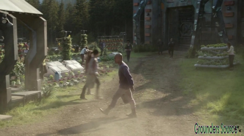 The 100 Season 3 Sneak Peek We Are Survivors iTunes Exclusive-3182
