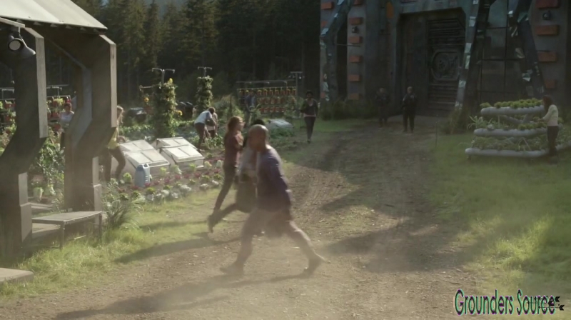 The 100 Season 3 Sneak Peek We Are Survivors iTunes Exclusive-3178
