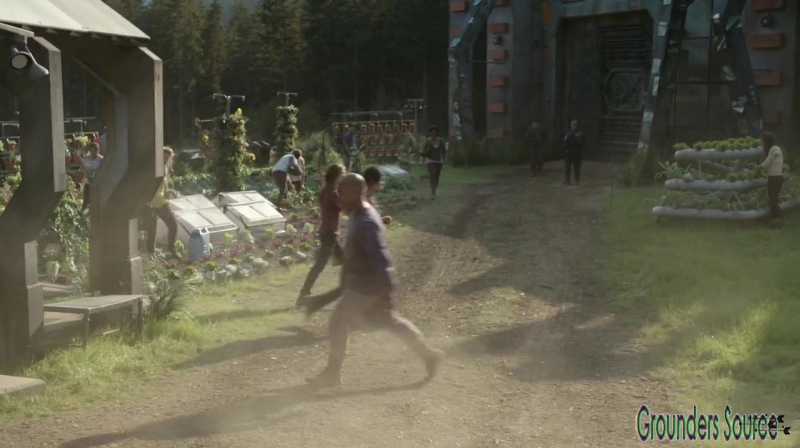 The 100 Season 3 Sneak Peek We Are Survivors iTunes Exclusive-3177
