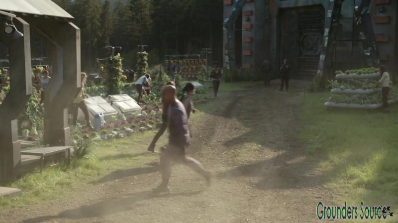 The 100 Season 3 Sneak Peek We Are Survivors iTunes Exclusive-3176
