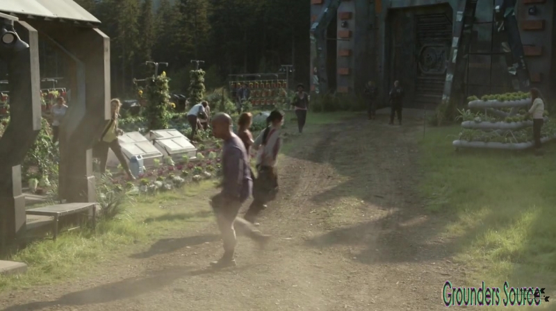 The 100 Season 3 Sneak Peek We Are Survivors iTunes Exclusive-3174
