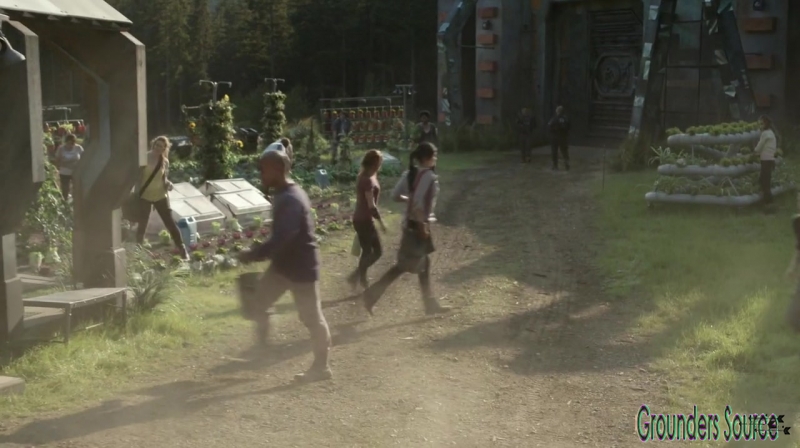 The 100 Season 3 Sneak Peek We Are Survivors iTunes Exclusive-3171
