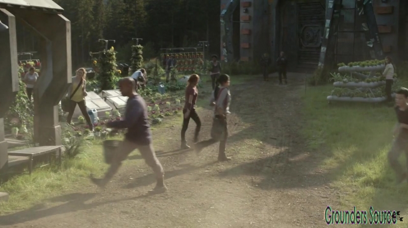 The 100 Season 3 Sneak Peek We Are Survivors iTunes Exclusive-3168
