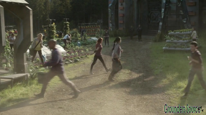 The 100 Season 3 Sneak Peek We Are Survivors iTunes Exclusive-3165
