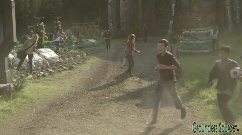 The 100 Season 3 Sneak Peek We Are Survivors iTunes Exclusive-3147
