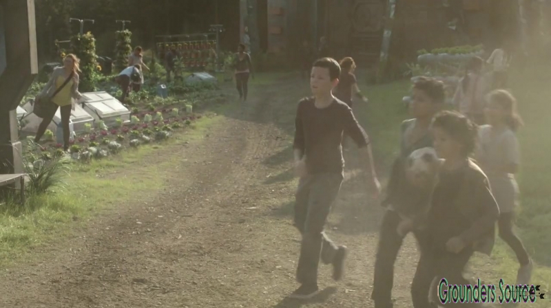 The 100 Season 3 Sneak Peek We Are Survivors iTunes Exclusive-3132
