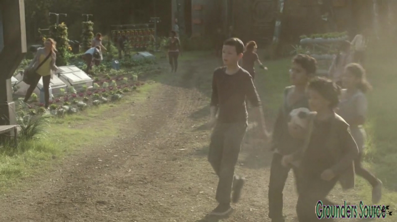 The 100 Season 3 Sneak Peek We Are Survivors iTunes Exclusive-3133
