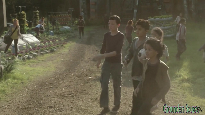 The 100 Season 3 Sneak Peek We Are Survivors iTunes Exclusive-3124

