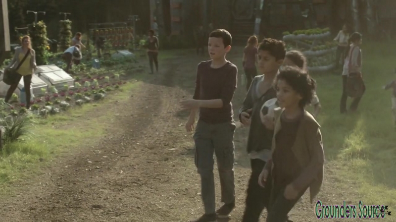 The 100 Season 3 Sneak Peek We Are Survivors iTunes Exclusive-3122
