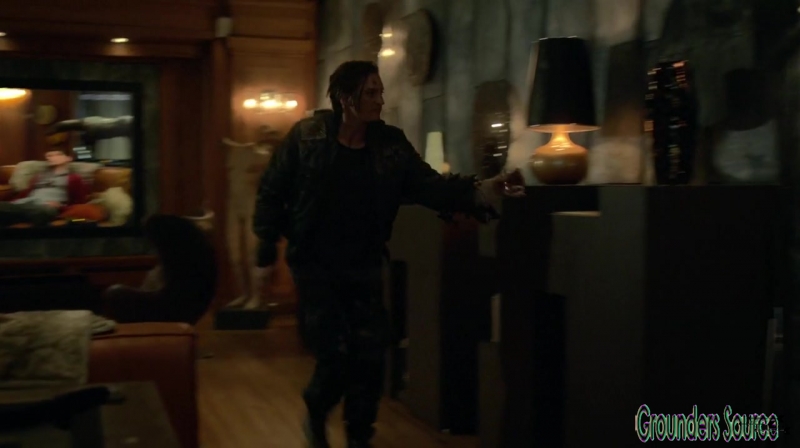 The 100 Season 3 Sneak Peek We Are Survivors iTunes Exclusive-1552
