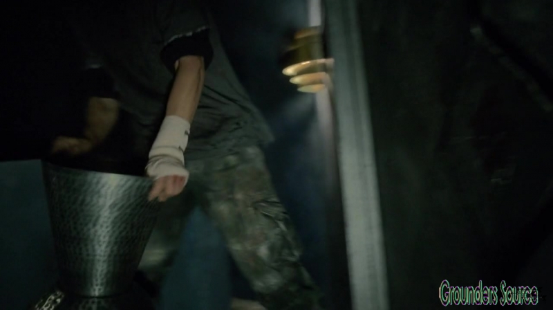 The 100 Season 3 Sneak Peek We Are Survivors iTunes Exclusive-1412

