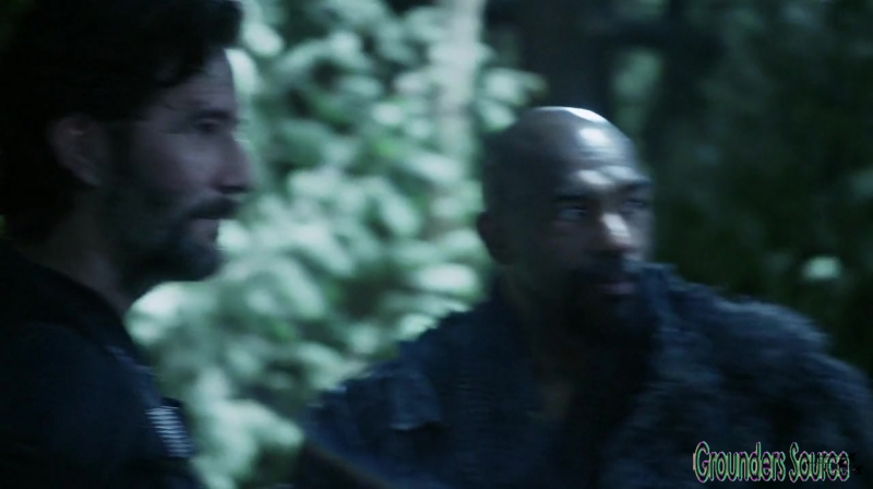 The 100 Season 3 Sneak Peek We Are Survivors iTunes Exclusive-947
