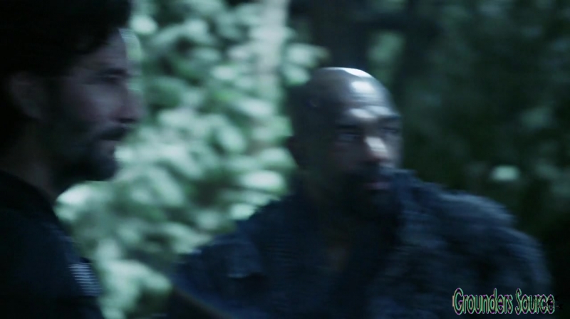 The 100 Season 3 Sneak Peek We Are Survivors iTunes Exclusive-946
