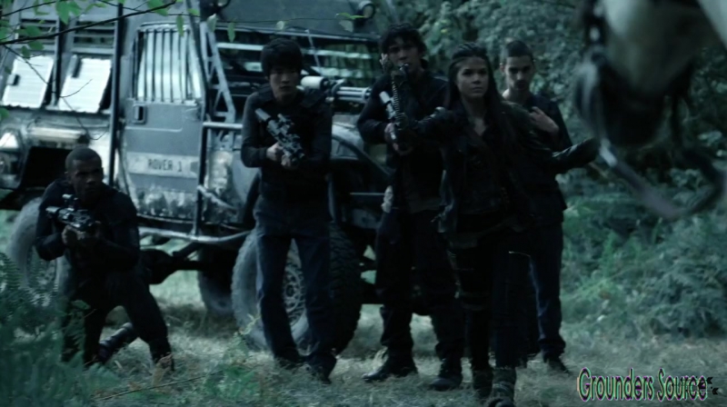 The 100 Season 3 Sneak Peek We Are Survivors iTunes Exclusive-649
