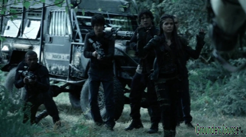 The 100 Season 3 Sneak Peek We Are Survivors iTunes Exclusive-626
